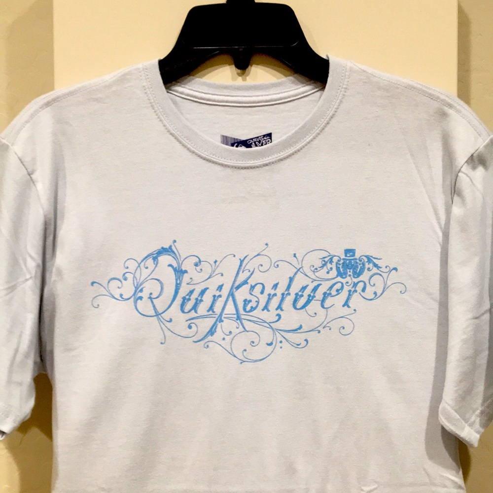 Quicksilver Slim Fit 💯 ring-spun cotton tee Med